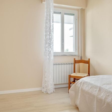 Апартаменты Luni Mare Bright Terrace Flat With Parking Маринелла-ди-Сарцана Экстерьер фото